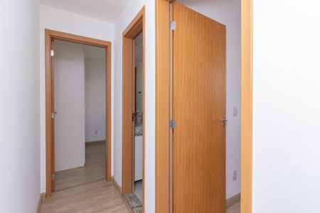 Apartamento para alugar com 44m², 2 quartos e 1 vaga Apartamento para alugar com 44m², 2 quartos e 1 vagaSala Corredor