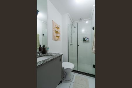 Banheiro de kitnet/studio à venda com 1 quarto, 37m² em Jardim do Mar, São Bernardo do Campo