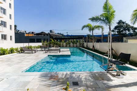 Apartamento para alugar com 35m², 2 quartos e 1 vaga Apartamento para alugar com 35m², 2 quartos e 1 vagaÁrea comum - Piscina