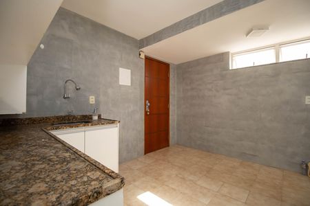 Cozinha e Área de Serviço de apartamento para alugar com 3 quartos, 80m² em Sqs 403, Brasília