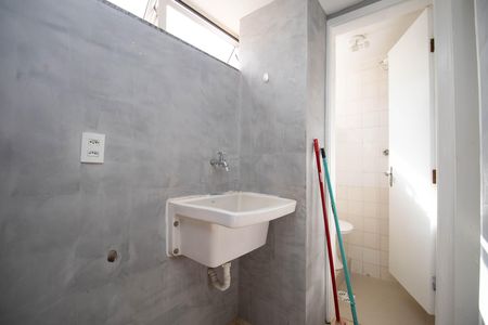 Apartamento para alugar com 80m², 3 quartos e sem vaga Apartamento para alugar com 80m², 3 quartos e sem vagaCozinha e Área de Serviço