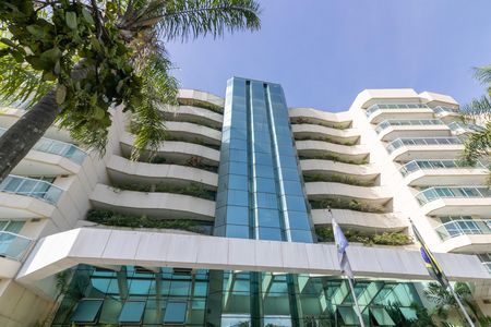 Fachada de apartamento para alugar com 1 quarto, 30m² em Recreio dos Bandeirantes, Rio de Janeiro