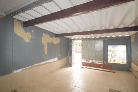 Casa à venda com 52m², 2 quartos e 1 vaga Casa à venda com 52m², 2 quartos e 1 vagaQuintal