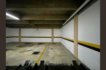 Garagem de apartamento para alugar com 1 quarto, 40m² em Centro, Campinas