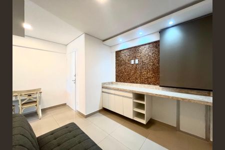 Sala de apartamento para alugar com 1 quarto, 40m² em Centro, Campinas