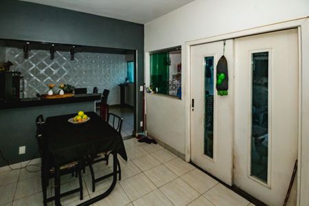 Casa à venda com 4 quartos, 915m² em Trevo, Belo Horizonte