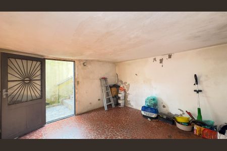 Garagem de casa à venda com 2 quartos, 80m² em Vila das Belezas, São Paulo