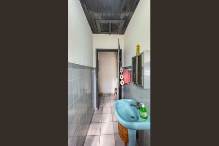 Banheiro de casa à venda com 2 quartos, 80m² em Vila das Belezas, São Paulo
