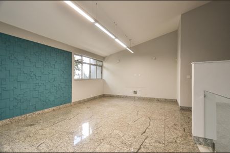 Casa para alugar com 265m², 4 quartos e 7 vagas Casa para alugar com 265m², 4 quartos e 7 vagasSala Ambientes
