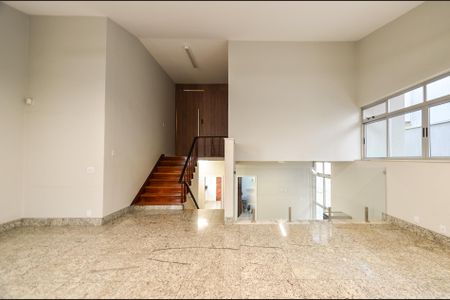 Casa para alugar com 4 quartos, 265m² em Gutierrez, Belo Horizonte
