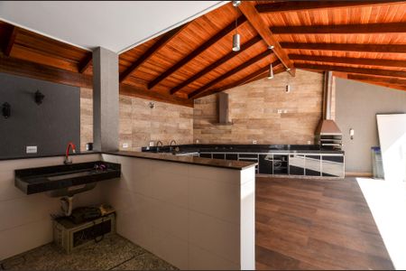 Casa para alugar com 265m², 4 quartos e 7 vagas Casa para alugar com 265m², 4 quartos e 7 vagasÁrea de Serviço