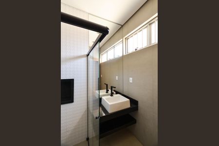 Casa para alugar com 265m², 4 quartos e 7 vagas Casa para alugar com 265m², 4 quartos e 7 vagasBanheiro Suíte