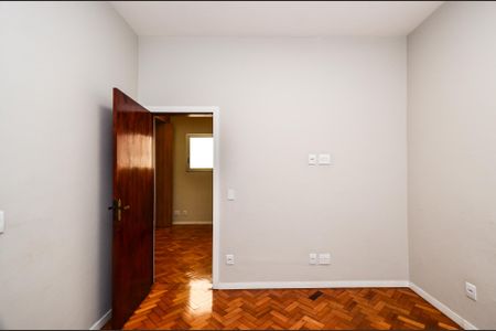 Casa para alugar com 265m², 4 quartos e 7 vagas Casa para alugar com 265m², 4 quartos e 7 vagasQuarto 1