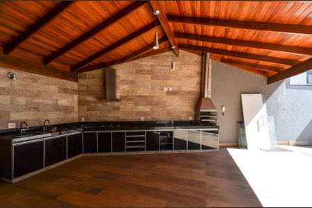 Casa para alugar com 265m², 4 quartos e 7 vagas Casa para alugar com 265m², 4 quartos e 7 vagasEspaço Gourmet