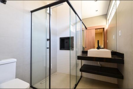 Casa para alugar com 265m², 4 quartos e 7 vagas Casa para alugar com 265m², 4 quartos e 7 vagasBanheiro Suíte