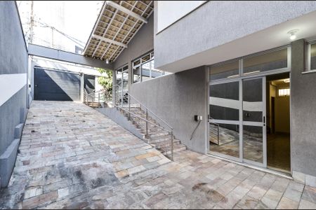 Garagem de casa para alugar com 4 quartos, 265m² em Gutierrez, Belo Horizonte