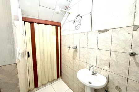Banheiro 1 de casa para alugar com 2 quartos, 60m² em Jardim Soraia, São Paulo