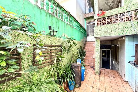 Corredor de casa para alugar com 2 quartos, 60m² em Jardim Soraia, São Paulo