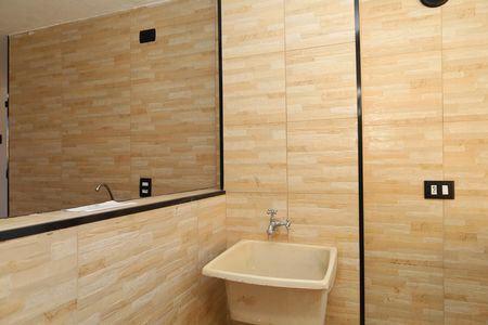 Área de Serviço de apartamento para alugar com 2 quartos, 44m² em Conjunto Habitacional Santa Etelvina Ii, São Paulo