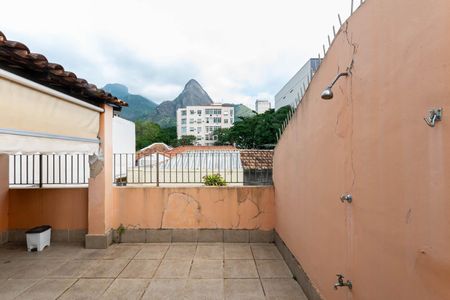 Casa à venda com 118m², 2 quartos e sem vagaTerraço