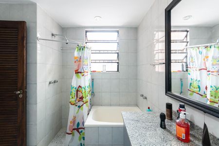 Casa à venda com 118m², 2 quartos e sem vagaBanheiro
