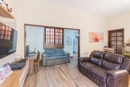 Casa à venda com 118m², 2 quartos e sem vagaSala