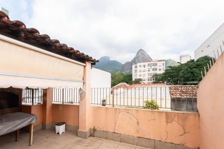 Casa à venda com 118m², 2 quartos e sem vagaTerraço
