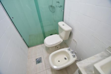 Apartamento à venda com 77m², 2 quartos e 1 vagaBanheiro