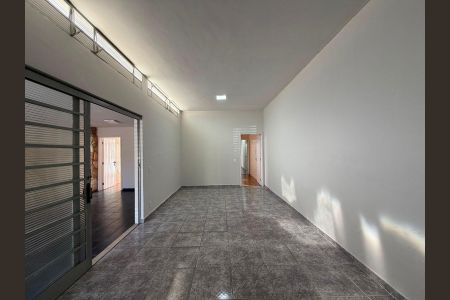 Casa à venda com 3 quartos, 157m² em Bela Vista, Jundiaí