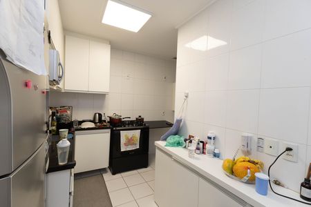 Apartamento para alugar com 175m², 3 quartos e 2 vagas Apartamento para alugar com 175m², 3 quartos e 2 vagasCozinha - Armários