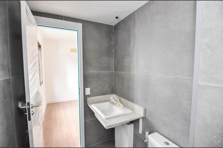 Apartamento à venda com 90m², 3 quartos e 1 vaga Apartamento à venda com 90m², 3 quartos e 1 vagaBanheiro da Suíte