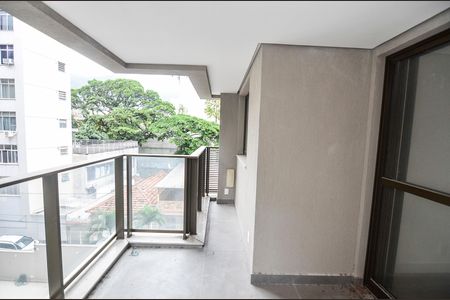 Apartamento à venda com 90m², 3 quartos e 1 vaga Apartamento à venda com 90m², 3 quartos e 1 vagaSala