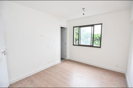 Apartamento à venda com 90m², 3 quartos e 1 vaga Apartamento à venda com 90m², 3 quartos e 1 vagaSuíte
