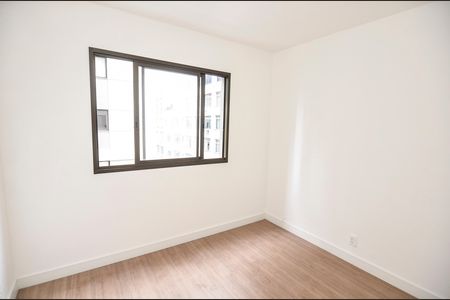 Apartamento à venda com 90m², 3 quartos e 1 vaga Apartamento à venda com 90m², 3 quartos e 1 vagaQuarto 2