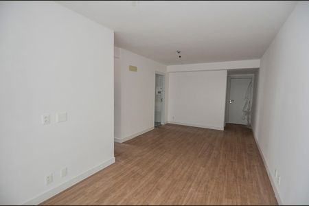 Apartamento à venda com 90m², 3 quartos e 1 vaga Apartamento à venda com 90m², 3 quartos e 1 vagaSala