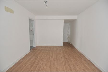 Apartamento à venda com 90m², 3 quartos e 1 vaga Apartamento à venda com 90m², 3 quartos e 1 vagaSala
