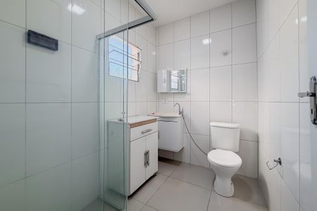 Casa para alugar com 100m², 2 quartos e 1 vaga Casa para alugar com 100m², 2 quartos e 1 vagaBanheiro Social