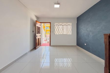 Casa para alugar com 100m², 2 quartos e 1 vaga Casa para alugar com 100m², 2 quartos e 1 vagaSala