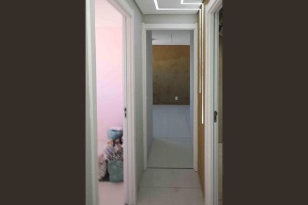 Corredor de apartamento para alugar com 2 quartos, 35m² em Parque Sao Rafael, São Paulo