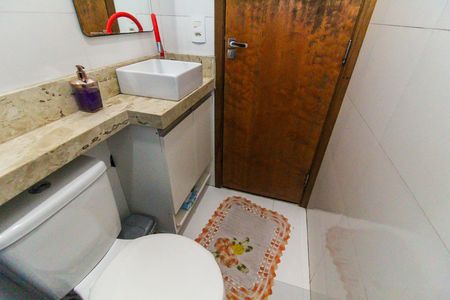 Banheiro de apartamento à venda com 2 quartos, 46m² em Itaquera, São Paulo