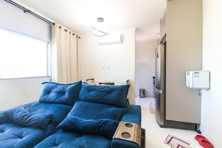 Sala de apartamento à venda com 2 quartos, 46m² em Itaquera, São Paulo