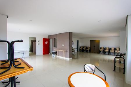 Apartamento à venda com 147m², 4 quartos e 2 vagas Apartamento à venda com 147m², 4 quartos e 2 vagasÁrea comum - Salão de festas