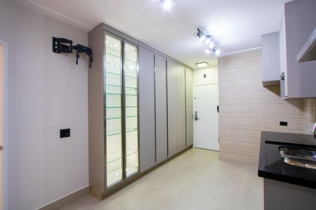 Apartamento à venda com 147m², 4 quartos e 2 vagas Apartamento à venda com 147m², 4 quartos e 2 vagasCozinha