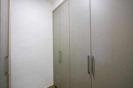 Apartamento à venda com 147m², 4 quartos e 2 vagas Apartamento à venda com 147m², 4 quartos e 2 vagasDespensa