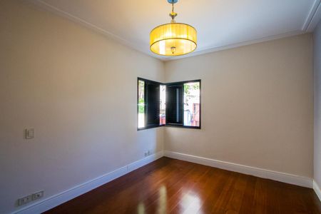 Apartamento à venda com 147m², 4 quartos e 2 vagas Apartamento à venda com 147m², 4 quartos e 2 vagasQuarto 1 - Suíte