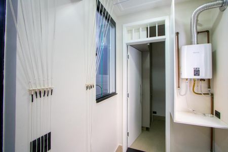 Apartamento à venda com 147m², 4 quartos e 2 vagas Apartamento à venda com 147m², 4 quartos e 2 vagasÁrea de serviço