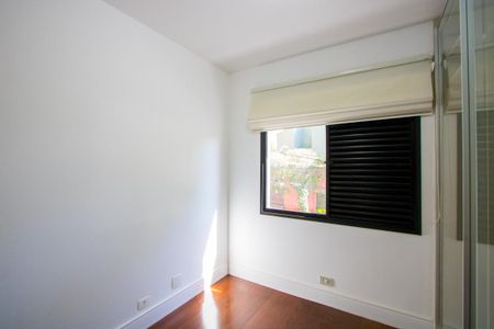 Apartamento à venda com 147m², 4 quartos e 2 vagas Apartamento à venda com 147m², 4 quartos e 2 vagasQuarto 2