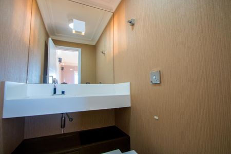 Apartamento à venda com 147m², 4 quartos e 2 vagas Apartamento à venda com 147m², 4 quartos e 2 vagasLavabo