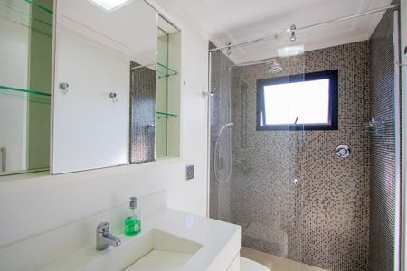 Apartamento à venda com 147m², 4 quartos e 2 vagas Apartamento à venda com 147m², 4 quartos e 2 vagasBanheiro social