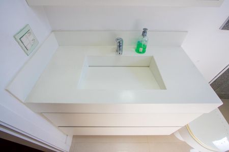 Apartamento à venda com 147m², 4 quartos e 2 vagas Apartamento à venda com 147m², 4 quartos e 2 vagasBanheiro social